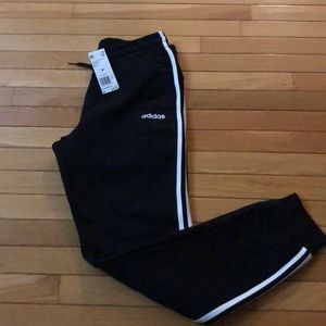 Men’s Medium adidas NWT joggers